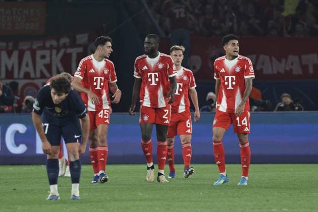 PSG - BAYERN PHOTOPQR LE PARISIEN LP Fred Dugit (Staff) ; Paris ; 28 04 2026 ; Sports Parc des Princes, Paris (XVIe), le 28 04 2026 Demi-finale aller de ligue des Champions Psg-Bayern Munich Aleksandar Pavlovic (45), Dayot Upamecano (2) et Luis Diaz (14) LP Fred Dugit Paris, France, april 28th 2026. Champions League. Semi-final (First leg) Paris PSG - Bayern Munich.