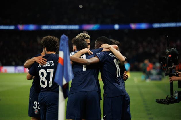 Ousmane Dembele and PSG players seen celebrating after scoring goal during UEFA Champions League semifinal game between teams of Paris Saint-Germain Football Club and FC Bayern Munchen (Maciej Rogowski Ball Raw Images PT) Paris Parc des Princes France Copyright: xMaciejxRogowskix maciejrogowski_psg_bayern_2526-23