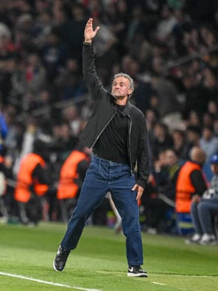 Trainer Luis Enrique (Paris Saint-Germain FC) gestures during the UEFA Champions League 2025 26 Semi Final First Leg match between Paris Saint-Germain and FC Bayern München at Parc des Princes on April 28, 2026 in Paris, France. (Photo by Harry Langer DeFodi Images) -