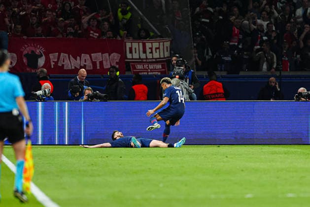 Torjubel nach Tor zum 4:2 Khvicha Kvaratskhelia (Paris St. Germain, 07) FRA, Paris St. Germain vs. FC Bayern München, Fussball, UEFA Champions League, Halbfinale, Spielzeit 2025 2026, 28.04.2026 FRA, Paris St. Germain vs. FC Bayern München, Fussball, UEFA Champions League, Halbfinale, Spielzeit 2025 2026, 28.04.2026 Paris Copyright: xEibner-Pressefoto MarcelxvonxFehrnx EP_MFN