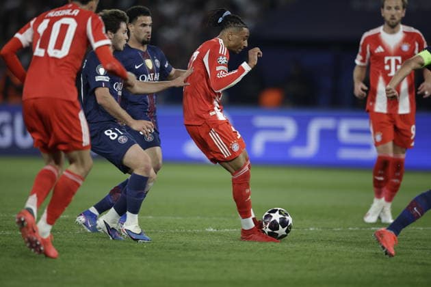 2026.04.27 Paris, Parc des Princes UEFA Champions League Halbfinale Paris Saint Germain - Bayern Muenchen v.l., Michael Olise (FC Bayern München) mit dem Tor zum 2:2 Copyright: AntonioxBorga