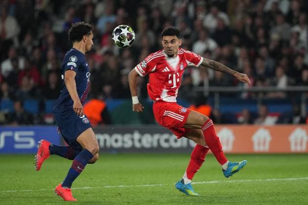 Luis Diaz of Bayern Munich pulls it back to 5-4 Paris Saint-Germain v Bayern Munich, UEFA Champions League, Semi Final, First Leg, Football, Parc des Princes, Paris, France - 28 Apr 2026Paris Parc des Princes France EDITORIAL USE ONLY No use with unauthorised audio, video, data, fixture lists, club league logos or live services. Online in-match use limited to 120 images, no video emulation. No use in betting, games or single club league player publications. Copyright: xDavexWinter Shutterstockx 16847969da