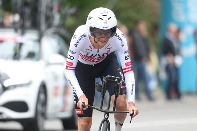 28.04.2026 Villars-sur-Glane, SCHWEIZ, Tour de Romandie 2026 Prolog Villars sur Glane - Villars sur Glane Felix Grossschartner AUT Team UAE Emirates