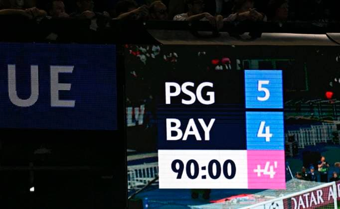 28.04.2026, Fussball UEFA Championsleague 2025 2026: Halbfinale Hinspiel, Paris St. Germain - FC Bayern München, im Stadion Parc de Princes in Paris (Frankreich). Nach 90 Minuten steht es 5:4 ***DFL and DFB regulations prohibit any use of photographs as image sequences and or quasi-video.*** *** 28 04 2026, Football UEFA Champions League 2025 2026 semi-final first leg, Paris St Germain FC Bayern Munich, at the Parc de Princes stadium in Paris France After 90 minutes the score is 5 4 DFL and DFB regulations prohibit any use of photographs as image sequences and or quasi video