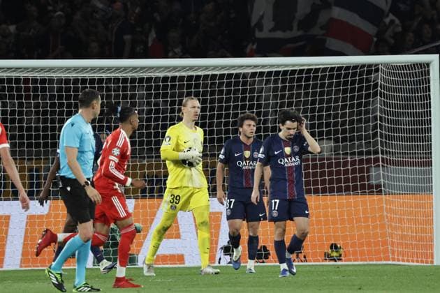 LP Fred Dugit PHOTOPQR LE PARISIEN LP Fred Dugit (Staff) ; Paris ; 28 04 2026 ; Sports Parc des Princes, Paris (XVIe), le 28 04 2026 Demi-finale aller de ligue des Champions Psg-Bayern Munich Matvei Safonov (39) LP Fred Dugit Paris; April 28, 2026; Sports Parc des Princes, Paris (16th arrondissement), April 28, 2026 Champions League semi-final first leg: PSG vs. Bayern Munich