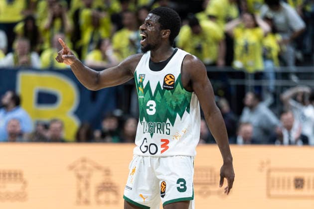ISTANBUL, TURKEY - APRIL 28: Sylvain Francisco of Zalgiris Kaunas reacts during the EuroLeague Play-off first leg match between Fenerbahce Beko Istanbul and Zalgiris Kaunas at Ulker Sports Arena on April 28, 2026 in Istanbul, Turkey. (Photo by Seskimphoto ) Fenerbahce Beko Istanbul v Zalgiris Kaunas - Euroleague Play-off 2025 2026 