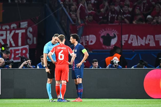 FOOTBALL : Paris Saint Germain vs FC Bayern Munich - Ligue des Champions - demi finale aller - 28 04 2026 Sandro Schärer (Arbitre central) Joshua Kimmich (Bayern Munich) Marquinhos (Paris SG) ParisFrance  Copyright: xBaptistexAutissierx