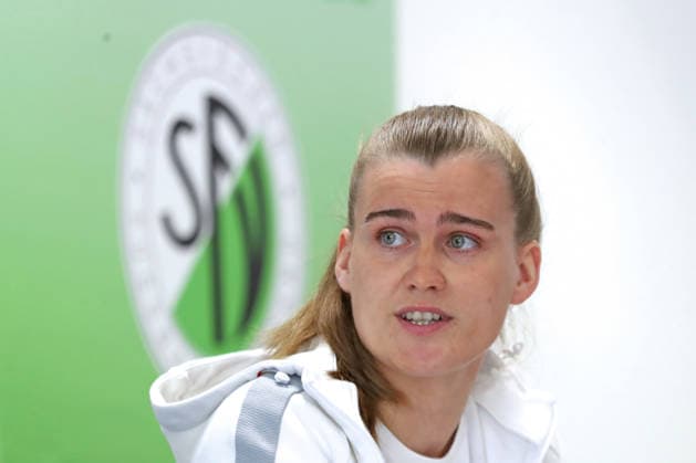 Präsentation neuer Sachsenpokal der Frauen; 28.04.2026 Celine Hauk (Co-Trainerin RB Leipzig II Frauen). Präsentation des neuen Sachsenpokals der Frauen und Vorschau auf den Finaltag der Frauen und Juniorinnen. Sportschule Egidius Braun , 28.04.2026 Copyright: xBEAUTIFULxSPORTS JanxKaeferx