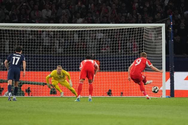Harry Kane of Bayern Munich scores from the penalty spot Paris Saint-Germain v Bayern Munich, UEFA Champions League, Semi Final, First Leg, Football, Parc des Princes, Paris, France - 28 Apr 2026Paris Parc des Princes France EDITORIAL USE ONLY No use with unauthorised audio, video, data, fixture lists, club league logos or live services. Online in-match use limited to 120 images, no video emulation. No use in betting, games or single club league player publications. Copyright: xDavexWinter Shutterstockx 16847969hm