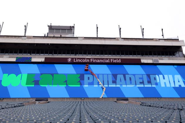 April 28, 2026, Washington Dc, Virginia, USA: Contractors work to prepare the field and the bleachers at Lincoln Financial Field, one of the stadiums hosting the 2026 FIFA World Cup, WM, Weltmeisterschaft, Fussball at Lincoln Financial Field in Philadelphia, USA, on April 28, 2026. Philadelphia Stadium will host six matches at the FIFA World Cup 2026, including one knockout-stage fixture on American Independence Day. The full match schedule for the biggest-ever FIFA World Cup has now been unveiled, giving the framework for the 104-game tournament featuring 48 teams across 16 host cities in three countries Ã Canada, Mexico, and the United States. Washington Dc USA - ZUMAs337 20260428_znp_s337_018 Copyright: xGentxShkullakux