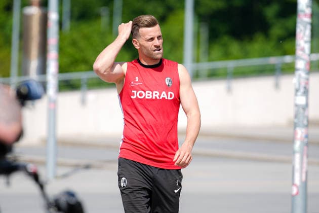 Fussball, Bundesliga, Herren, Training SC Freiburg - Europa-Park-Stadion, Europa Park Stadion,: Lucas Höler (SC Freiburg, 09) Freiburg Europa Park Stadion Baden-Württemberg Deutschland Copyright: xFINLEYxMÖRCHx