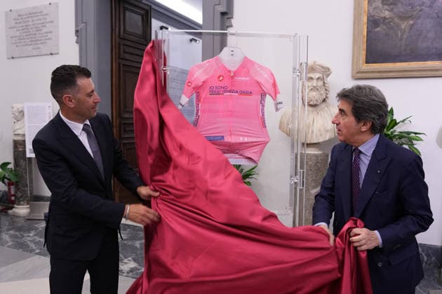 Vincenzo Nibali and Urbano Cairo during the Presentation of the Grand Arrival of the 109th Giro d Italia at the Rome s Campidoglio, Italy - Wednesday April 29, 2026 - ( Photo by Alfredo Falcone LaPresse )  Copyright: xAlfredoxFalcone LaPressex