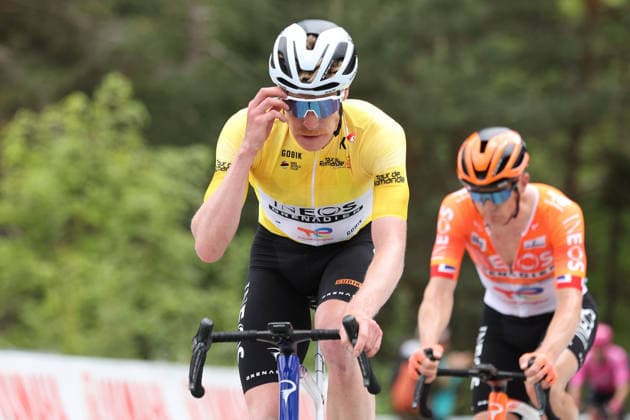 29.04.2026 Martigny , SCHWEIZ, Tour de Romandie 2026 1.Etappe Martigny - Martigny Dorian Godon FRA Team Ineos Grenadiers im Aufstieg Richtung Chamoson