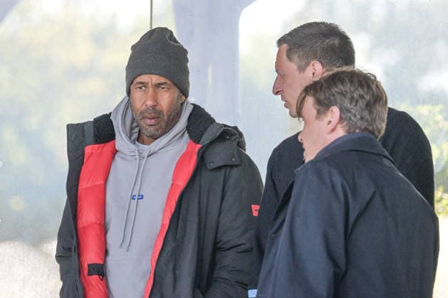 Zu Besuch bei den Frauen, Cheftrainer Herren Daniel Thioune, SV Werder Bremen (F) - FC Bayern Muenchen (F) , Fussball, Frauen, Bundesliga, DFB, 29.04.2026 DFB regulations prohibit any use of photographs as image sequences and or quasi-video Bremen Bremen Deutschland