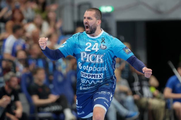 29.04.2026, xtgx, Handball, EHF Champions League 1 4 Finale, Pick Szeged - SC Magdeburg v.l. Mario Sostaric (Szeged, 24) Jubel, Torjubel, jubelt ueber das Tor, celebrate the goal, celebration Szegend