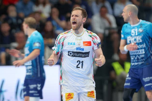 29.04.2026, xtgx, Handball, EHF Champions League 1 4 Finale, Pick Szeged - SC Magdeburg v.l. Albin Lagergren (Magdeburg, 21) Jubel, Torjubel, jubelt ueber das Tor, celebrate the goal, celebration Szegend
