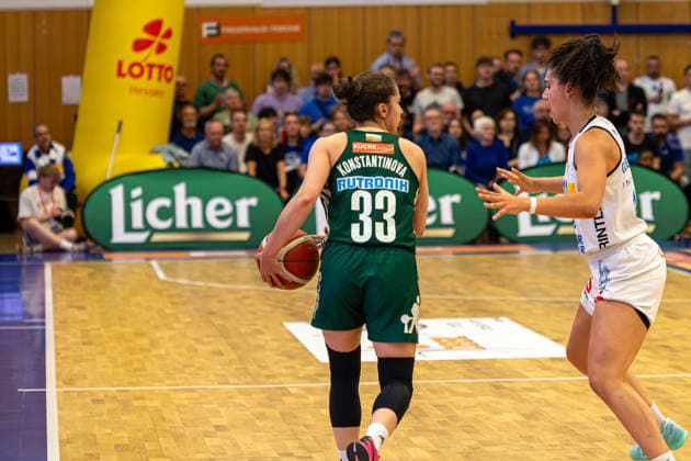 Damen Basketball Bundesliga 1. DBBL, BC Pharmaserv Marburg vs. Rutronik Stars Keltern, Sporthalle Georg-Gassmann-Stadion Marburg; 29.04.2026 Damen Basketball Bundesliga DBBL, Marburg, Germany - 29.04.2026: Karina Konstantinova (Rutronik Stars Keltern, 33) am Ball gegen Sara Guerreiro (BC Marburg, 13), 1. DBBL, Spiel des BC Marburg vs. Rutronik Stars Keltern, Sporthalle Georg-Gassmann-Stadion Marburg Copyright: xBEAUTIFULxSPORTS Freudensteinx