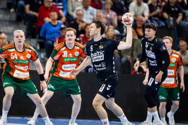 FLENSBURG, GERMANY - APRIL 29: Niclas Kirkelokke (SG Flensburg-Handewitt, 05) in attack during the EHF European League quarter-final match between SG Flensburg-Handewitt vs Recken - TSV Hannover-Burgdorf at GP JOULE Arena, on matchday April 29, 2026 in Flensburg, Germany. Schleswig-Holstein Germany Copyright: xMarioxM.xKobergx