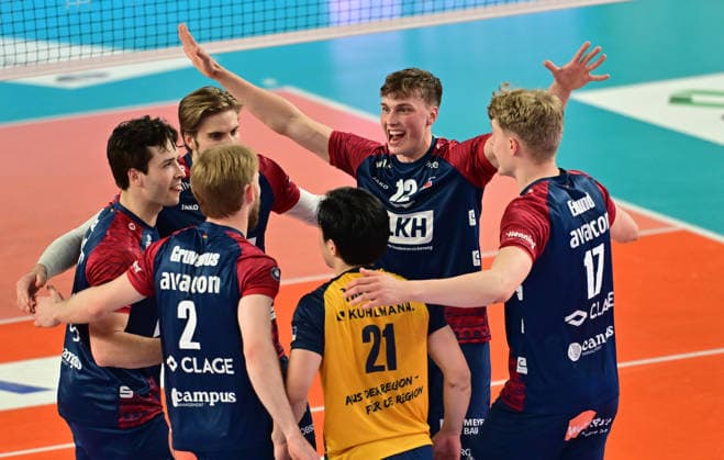GER; 1.VBL, Play Off Finale, SVG Lueneburg vs Berlin Recycling Volleys 29.04.2026, GER; 1. VBL, PLay Off Fnale, SVG Lueneburg vs Berlin Recycling Volleys, im Bild die Lueneburger Mannschaft jubelt