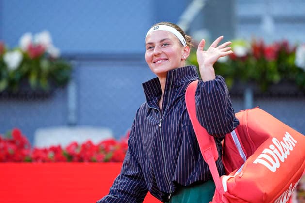 April 29, 2026, Madrid, Madrid, Spain: Marta Kostyuk of Ukraine enters the court to play against Linda Noskova of Czech Republic during the Mutua Madrid Open 2026 at La Caja Magica on April 29, 2026 in Madrid, Spain. Madrid Spain - ZUMAa181 20260429_zaa_a181_242 Copyright: xOscarxJ.xBarrosox