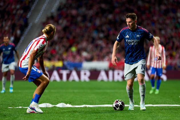 Viktor Gyokeres of Arsenal FC battles for the ball with Marcos Llorente of Atletico de Madrid during the UEFA Champions League match between Atletico de Madrid and Arsenal FC at Riyadh Air Metropolitano on April 29, 2026. - 29 04 2026 - Spain Madrid Madrid -  LGMx xLexPictorium LePictorium_0332829