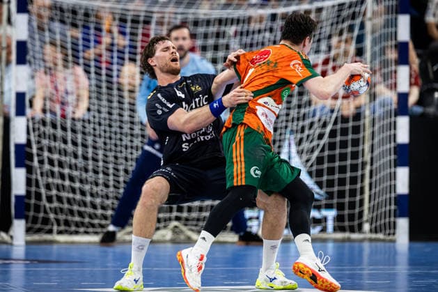 FLENSBURG, GERMANY - APRIL 29: Leif Tissier (Recken - TSV Hannover-Burgdorf, 07) against Johannes Golla (SG Flensburg-Handewitt, 04) during the EHF European League quarter-final match between SG Flensburg-Handewitt vs Recken - TSV Hannover-Burgdorf at GP JOULE Arena, on matchday April 29, 2026 in Flensburg, Germany. Schleswig-Holstein Germany Copyright: xMarioxM.xKobergx
