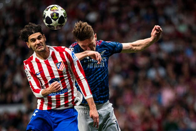 UEFA Champions League - Atletico de Madrid v ARSENAL FC. Semi-final, first leg match. UEFA Champions League - Atletico de Madrid v Arsenal FC.Atletico de Madrid s Johnny Cardoso (l) and Arsenal FC s Victor Gyokeres during Champions League 2025 2026, semi-final, first leg match.April 29, 2026 (ALTERPHOTOS Tomas Garrido) MadridSpain  Copyright: xTomasxGarridox
