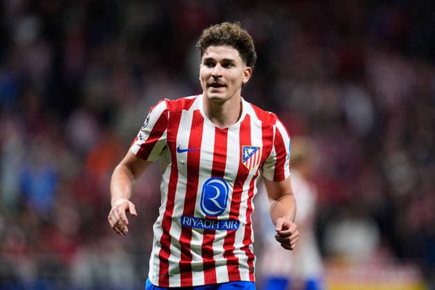 April 29, 2026, Madrid, Madrid, Spain: Julian Alvarez of Atletico de Madrid looks on during the UEFA Champions League 2025 26 League Semi Final First Leg match between Atletico de Madrid and Arsenal FC at Riyadh Air Metropolitano on April 29, 2026, in Madrid, Spain. Atletico De Madrid V Arsenal FC - UEFA Champions League 2025 26 League Semi Final First Leg  - ZUMAa181 20260429_zaa_a181_375 Copyright: xDennisxAgyemanx