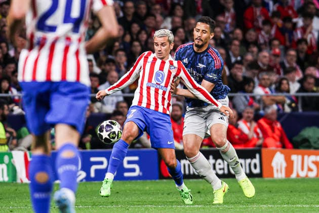 UEFA Champions League semifinals: Atletico de Madrid vs Arsenal April 29, Madrid, Madrid, Spain: Antoine Griezmann figth for the ball against Saliba during UEFA Champions League 2025 26 match beetween Atletico de Madrid and Arsenal at Riyadh Air Metropolitano on April 29, 2026, in Madrid, Spain. Madrid Spain Madrid Madrid Spain Real Madrid C.F. v Manchester City - UEFA Champions League 2025 Copyright: xAlejandroxMatiasx