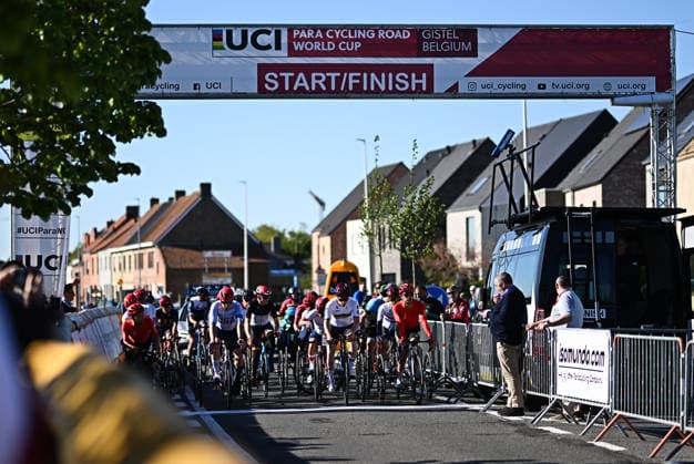 UCI Para Cycling Road World Cup: Round 2 Picture by Mathew Wells SWpix.com - 30 04 2026 - Cycling - UCI Para Cycling Road World Cup: Round 2 - Gistel, West Flanders, Belgium - Men T1 T2 Road Race - Race start, Dennis Connors (USA) Copyright: x xSWpix.comx(t axPhotographyxHubxLtd)xMathewxWells SWpix.comx SWP-3030-13572
