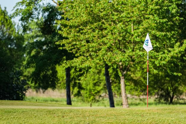 Deutsche Lochspielmeisterschaft Männer - GC Urloffen 2026, 30.04.2026 PIN mit Golfverband Flagge Deutsche Lochspielmeisterschaft Männer - GC Urloffen 2026, 30.04.2026 Copyright: xBEAUTIFULxSPORTS Boscox