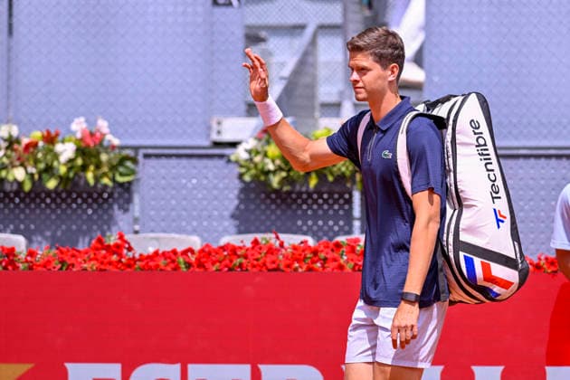 April 30, 2026, Madrid, Madrid, Spain: ALEXANDER BLOCKX of Belgium during the Mutua Madrid Open 2026, ATP, Tennis Herren Masters 1000 and WTA, Tennis Damen 1000 tennis tournament, celebrated at Caja Magica on April 30, 2026 in Madrid, Spain. Madrid Spain - ZUMAc312 20260430_zsp_c312_053 Copyright: xOscarxManuelxSanchezx