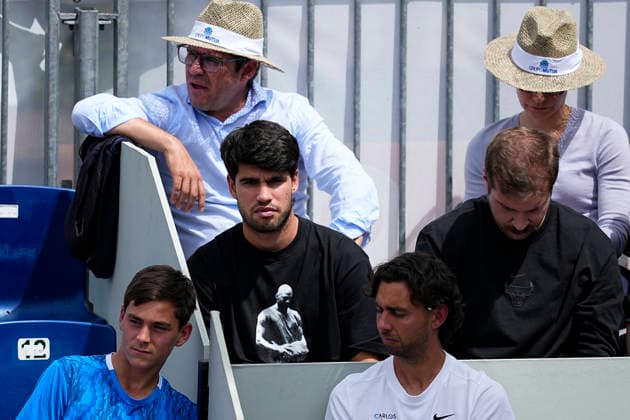 April 30, 2026, Madrid, Madrid, Spain: Carlos Alcaraz is seen during his brotherÃ¢â‚¬â ¢s U16 match, Jaime Alcaraz of Spain against Pol Mas Tabuena of Spain, during the Mutua Madrid Open U16 2026 at La Caja Magica on April 30, 2026 in Madrid, Spain. Mutua Madrid Open 2026 - Day 11  - ZUMAa181 20260430_zaa_a181_002 Copyright: xOscarxJ.xBarrosox