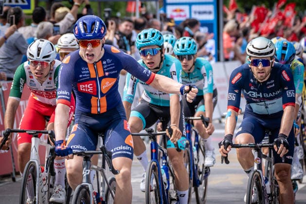 61st Presidential Cycling Tour of Turkiye ANTALYA, TURKIYE - APRIL 30: Dutch cyclist Casper van Uden of Team Picnic PostNL sprints to victory at the finish line in the Kemer district of Antalya during the Patara-Kemer stage of the 61st Presidential Cycling Tour of Turkiye (TUR 2026) on April 30, 2026. This 177.9-kilometer route marks the fifth stage of the 8-stage event, which is the only race in the country categorized as a ProSeries competition on the UCI Europe Tour calendar. Ahmet Serdar Eser Anadolu Antalya Turkey. Editorial use only. Please get in touch for any other usage.  Copyright: x2026xAnadoluxAhmetxSerdarxEserx