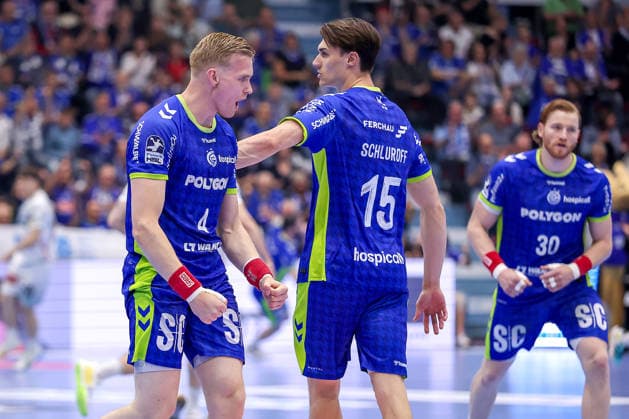 30.04.2026, Handball, 1. HBL, VfL Gummersbach - Frisch Auf! Göppingen, Saison 2025 2026 Herren, Schwalbe-Arena: Ellioi Snaer Vioarsson (VfL Gummersbach 04) jubelnd Nordrhein-Westfalen Deutschland