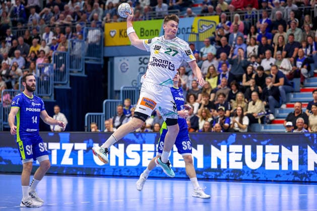 30.04.2026, Handball, 1. HBL, VfL Gummersbach - Frisch Auf! Göppingen, Saison 2025 2026 Herren, Schwalbe-Arena: Oskar Sunnefeldt (Frisch Auf Göppingen 27) wirft den Ball auf das Tor Nordrhein-Westfalen Deutschland