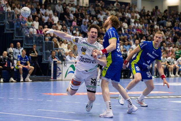 Oskar NEUDECK (FRISCH AUF! Goeppingen, 02) erzielt ein Tor, Aktion, Torwurf GER, VfL Gummersbach vs. FRISCH AUF! Goeppingen, Handball, Bundesliga, 30. Spieltag, Spielzeit 2025 2026, 30.04.2026, GER, VfL Gummersbach vs. FRISCH AUF! Goeppingen, Handball, Bundesliga, 30. Spieltag, Spielzeit 2025 2026, 30.04.2026, Gummersbach Copyright: xEibnerxPressefoto OliverxSchmidtx EP_OST