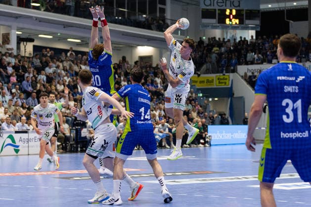 Victor KLOEVE (FRISCH AUF! Goeppingen, 07) erzielt ein Tor, Aktion, Torwurf GER, VfL Gummersbach vs. FRISCH AUF! Goeppingen, Handball, Bundesliga, 30. Spieltag, Spielzeit 2025 2026, 30.04.2026, GER, VfL Gummersbach vs. FRISCH AUF! Goeppingen, Handball, Bundesliga, 30. Spieltag, Spielzeit 2025 2026, 30.04.2026, Gummersbach Copyright: xEibnerxPressefoto OliverxSchmidtx EP_OST