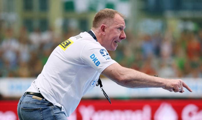 Leipzig, 30.04.2026, Arena Leipzig, Handball, Bundesliga, 30.Spieltag , SC DHfK Leipzig vs. HC Erlangen , Im Bild; Trainer Frank Carstens, DHfK Leipzig. , Nur zur redaktionellen Nutzung. Only editorial use. , DHB HBL regulations prohibit any use of photographs as image sequences and or quasi-video. ,