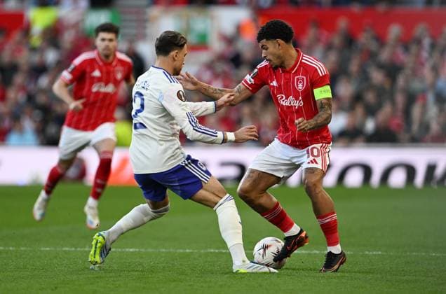 Matty Cash of Aston Villa and Morgan Gibbs-White of Nottingham Forest Nottingham Forest v Aston Villa, UEFA Europa League, Semi Final, First Leg, Football, City Ground, Nottingham, UK - 30 Apr 2026Nottingham City Ground United Kingdom EDITORIAL USE ONLY No use with unauthorised audio, video, data, fixture lists, club league logos or live services. Online in-match use limited to 120 images, no video emulation. No use in betting, games or single club league player publications. Copyright: xAnnaxGowthorpe Shutterstockx 16847974ac