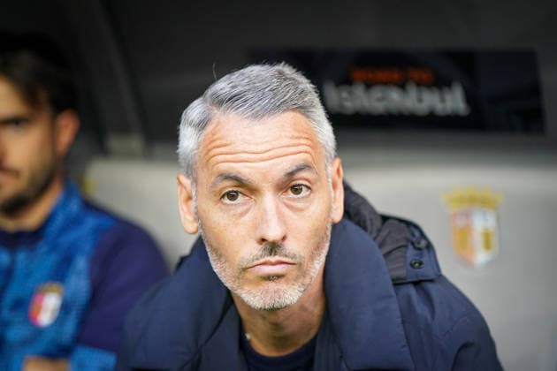 Portugal: Fussball Europa League 2025 - 2026, Halbfinale - Sporting Braga vs SC Freiburg - Estadio Municipal de Braga (POR): Carlos Vicens (Trainer, SC Braga) Mimik, Gesichtsausdruck, Emotion, Portraitfoto, Portrait, Einzelaufnahme, Porträt Copyright: xJOERANxSTEINSIEKx
