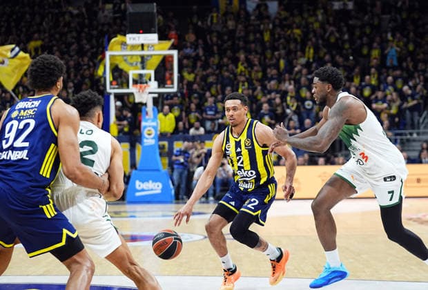 Fenerbahce Beko v Zalgiris - EuroLeague ISTANBUL, TURKIYE - APRIL 30: Wade Baldwin (2) of Fenerbahce Beko in action against Moses Wright (7) of Zalgiris during the EuroLeague play-off second match between Fenerbahce Beko and Zalgiris at Ulker Sports and Event Hall in Istanbul, Turkiye on April 30, 2026. Esra Bilgin Anadolu Istanbul Turkey. Editorial use only. Please get in touch for any other usage.  Copyright: x2026xAnadoluxEsraxBilginx