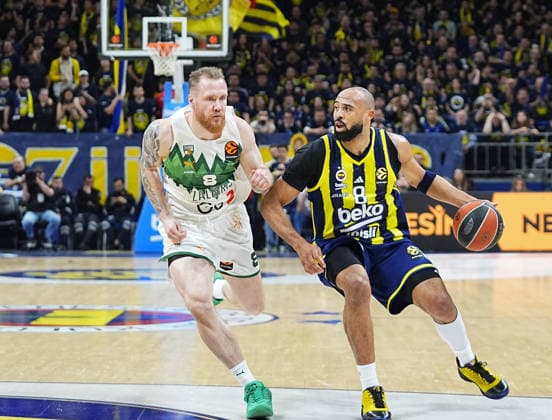 Fenerbahce Beko v Zalgiris - EuroLeague ISTANBUL, TURKIYE - APRIL 30: Talen Jalee Tucker (8) of Fenerbahce Beko in action against Ignas Brazdeikis (8) of Zalgiris during the EuroLeague play-off second match between Fenerbahce Beko and Zalgiris at Ulker Sports and Event Hall in Istanbul, Turkiye on April 30, 2026. Esra Bilgin Anadolu Istanbul Turkey. Editorial use only. Please get in touch for any other usage.  Copyright: x2026xAnadoluxEsraxBilginx