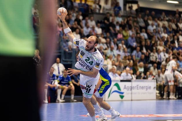 Marcel SCHILLER (FRISCH AUF! Goeppingen, 24) erzielt ein Tor, Aktion, Torwurf GER, VfL Gummersbach vs. FRISCH AUF! Goeppingen, Handball, Bundesliga, 30. Spieltag, Spielzeit 2025 2026, 30.04.2026, GER, VfL Gummersbach vs. FRISCH AUF! Goeppingen, Handball, Bundesliga, 30. Spieltag, Spielzeit 2025 2026, 30.04.2026, Gummersbach Copyright: xEibnerxPressefoto OliverxSchmidtx EP_OST