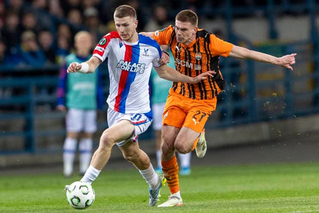 Shakhtar Donetsk vs Crystal Palace. - UEFA Conference League 2025 26 Semi-Final First Leg Adam Wharton, Oleh Ocheretko during UEFA Conference League semi-final match between Shakhtar Donetsk and Crystal Palace at Henryk Reyman Municipal Stadium in Krakow, Poland on April 30, 2026 Warsaw Poland  Copyright: xAndrzejxIwanczukx originalFilename:iwanczuk-shakhtar260430_nplQk.jpg