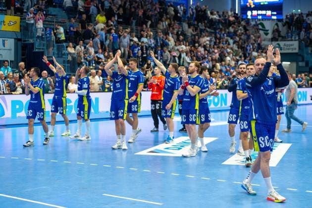Emotionen nach dem Unentschieden in den letzten Sekunden, VfL Gummersbach vs. Frisch Auf! Goeppingen, Daikin Handball Bundesliga, Herren , 30. Spieltag, 30.04.2026 Gummersbach NRW Deutschland