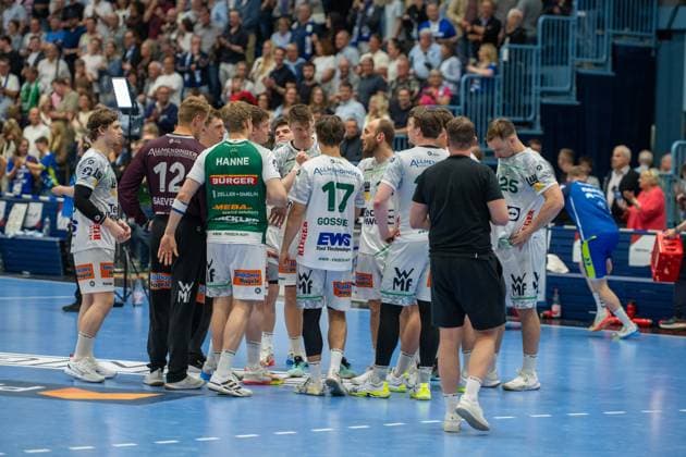Emotionen nach dem Unentschieden in den letzten Sekunden, VfL Gummersbach vs. Frisch Auf! Goeppingen, Daikin Handball Bundesliga, Herren , 30. Spieltag, 30.04.2026 Gummersbach NRW Deutschland