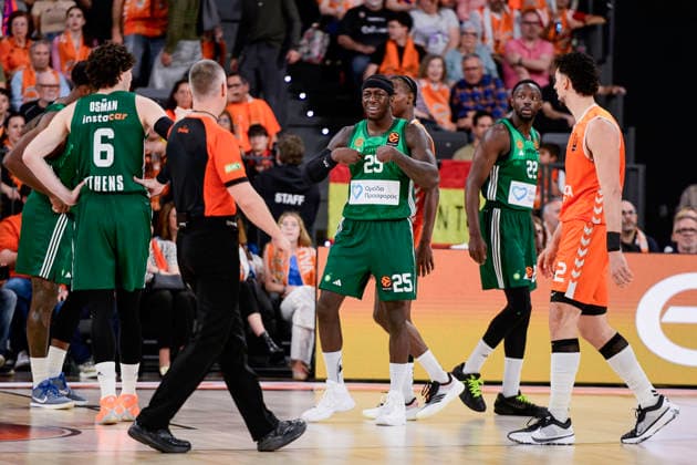 ESP: Valencia Basket v Panathinaikos AKTOR Athens PlayOff Euroleague. Kendrick Nunn of Panathinaikos during the Euroleague match, playoff Game 2, between Valencia Basket and Panathinaikos AKTOR Athens played at Roig Arena Stadium on April 30, 2026 in Valencia Spain Valencia Spain Basketball Copyright: xPacoxMGEstudix xAgenciaxLOFx