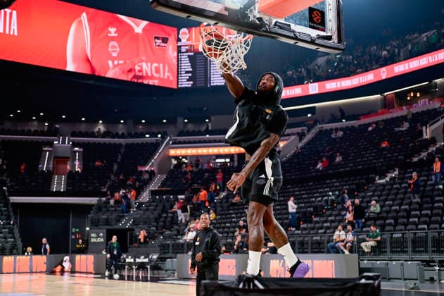 ESP: Valencia Basket v Panathinaikos AKTOR Athens PlayOff Euroleague. MATHIAS LESSORT of Panathinaikos during the Euroleague match, playoff Game 2, between Valencia Basket and Panathinaikos AKTOR Athens played at Roig Arena Stadium on April 30, 2026 in Valencia Spain Valencia Spain Basketball Copyright: xPacoxMGEstudix xAgenciaxLOFx