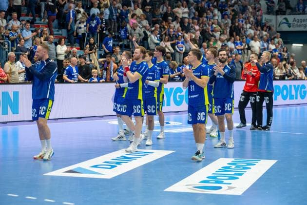 Emotionen nach dem Unentschieden in den letzten Sekunden, VfL Gummersbach vs. Frisch Auf! Goeppingen, Daikin Handball Bundesliga, Herren , 30. Spieltag, 30.04.2026 Gummersbach NRW Deutschland